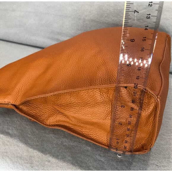 Tote Le Monde Cognac Pebble Leather Shoulder Bag - Picture 5 of 11